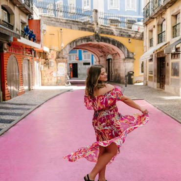 picture of dancer in Lisbon